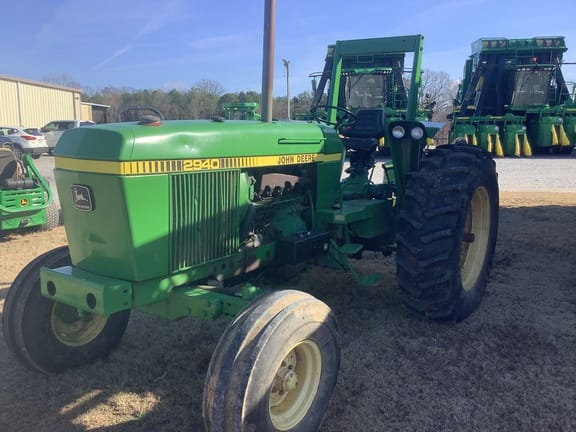 John Deere 2940 Equipment Image0