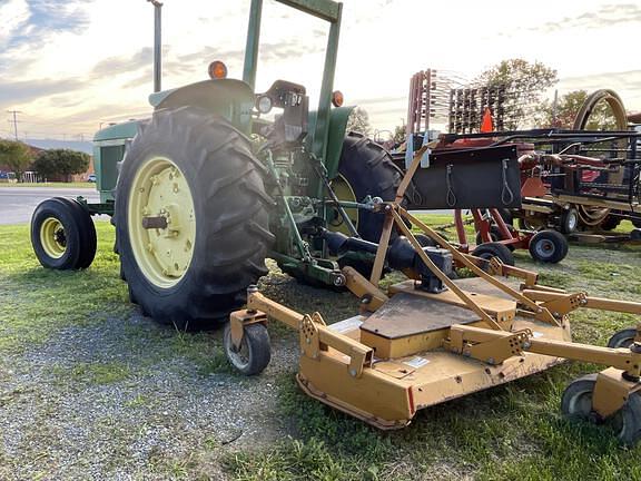 Image of John Deere 2940 equipment image 1