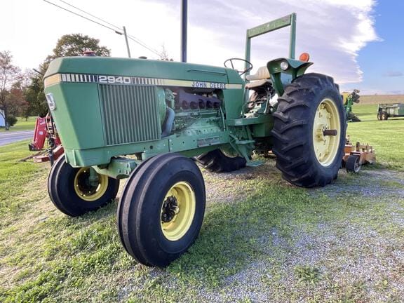 Main image John Deere 2940