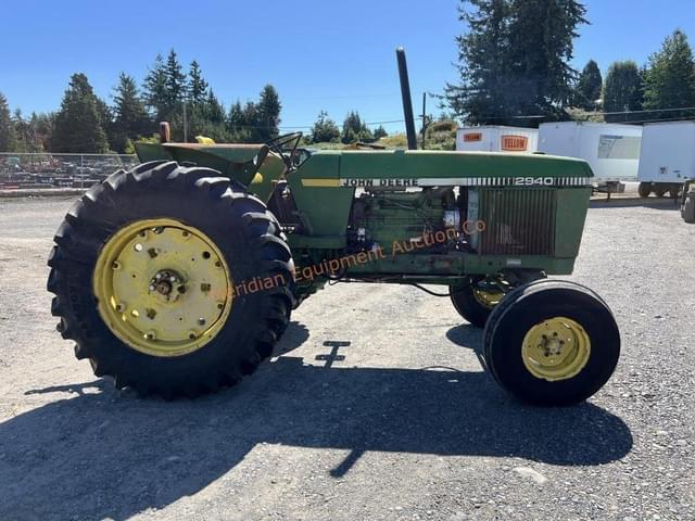 Image of John Deere 2940 equipment image 1