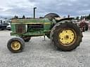 John Deere 2940 Image