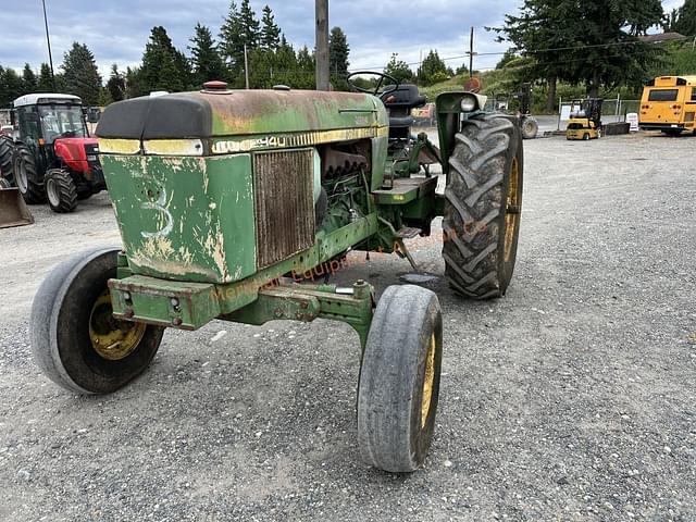 Image of John Deere 2940 equipment image 1