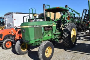 John Deere 2940 Image