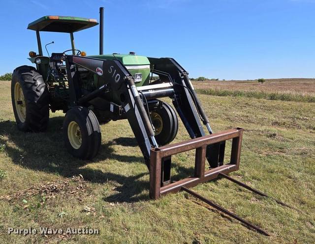 Image of John Deere 2940 equipment image 2