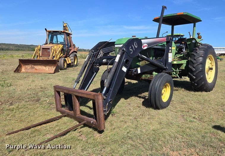 John Deere 2940 Equipment Image0