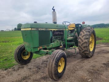 Main image John Deere 2940