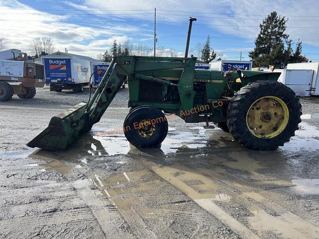 Image of John Deere 2940 equipment image 1