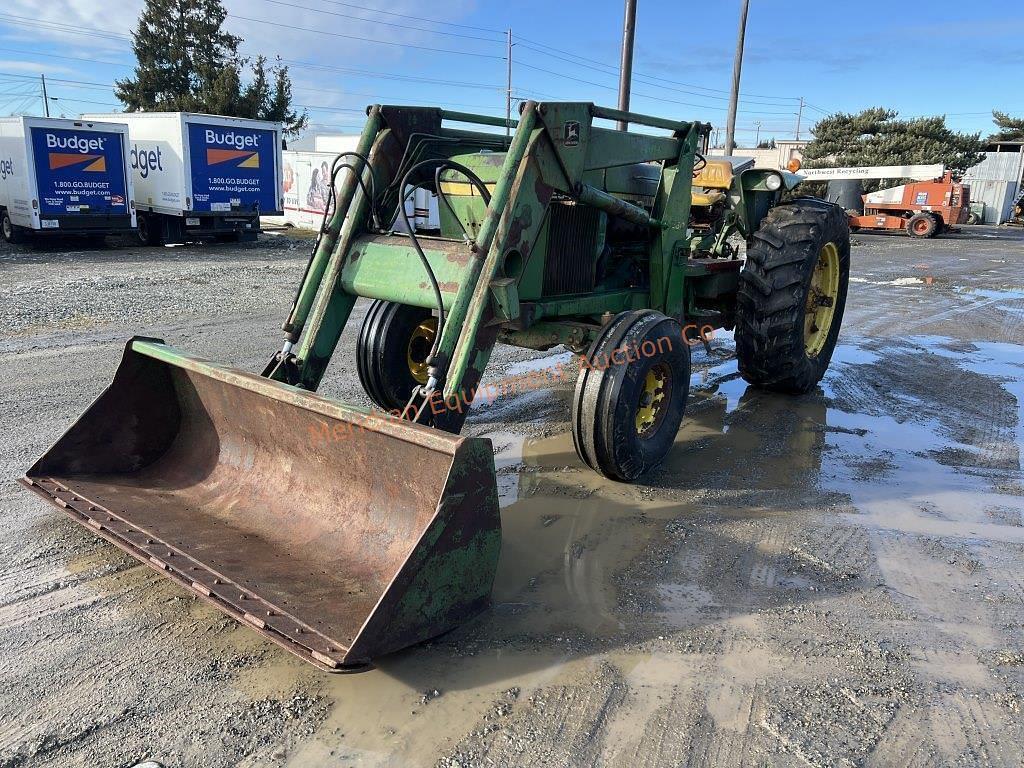 Image of John Deere 2940 Primary image