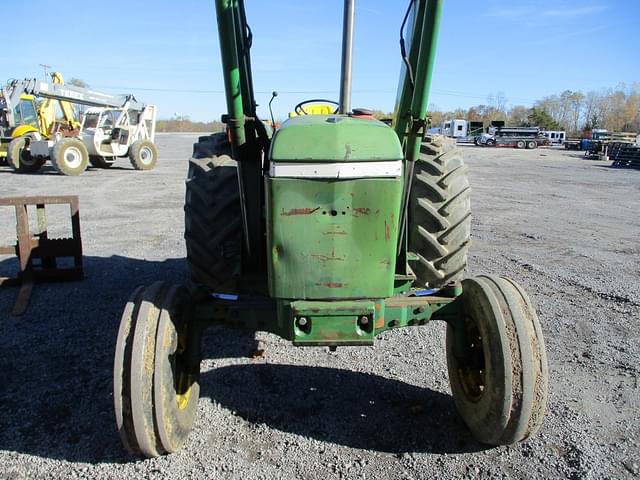 Image of John Deere 2940 equipment image 2