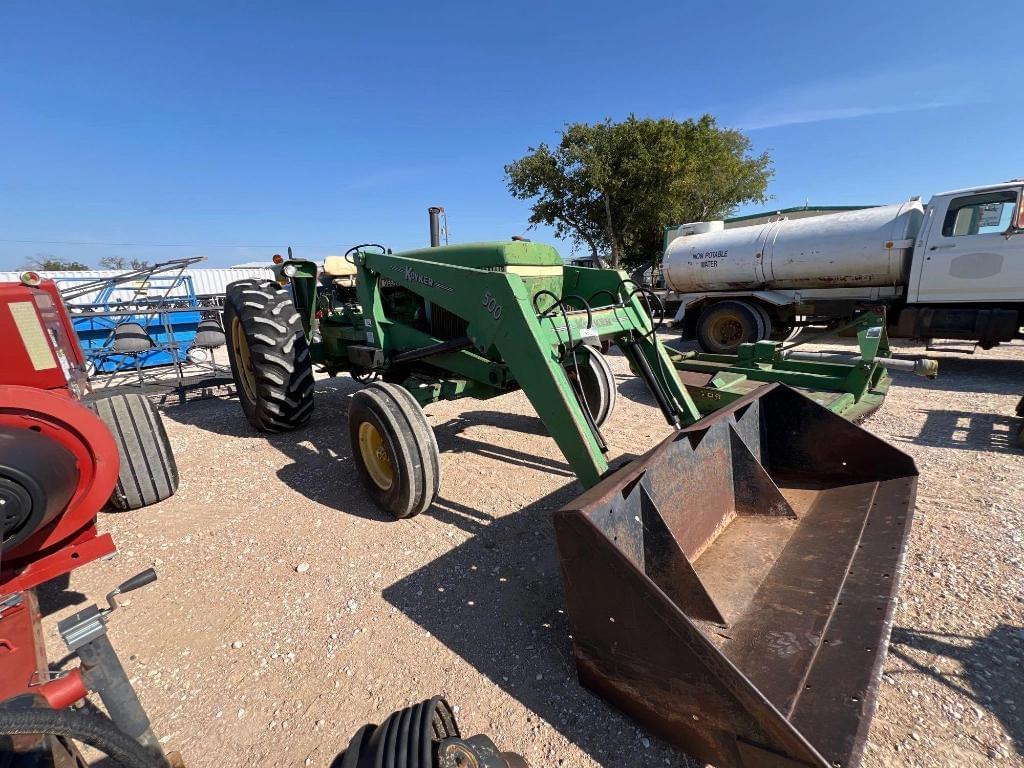 Image of John Deere 2940 Primary image