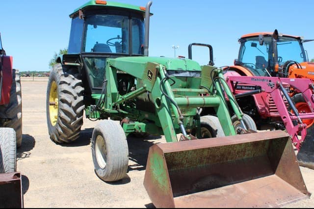 Image of John Deere 2950 equipment image 3