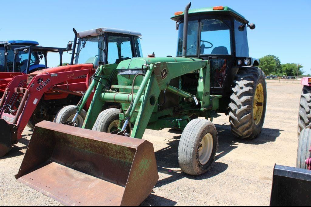 John Deere 2950 Equipment Image0