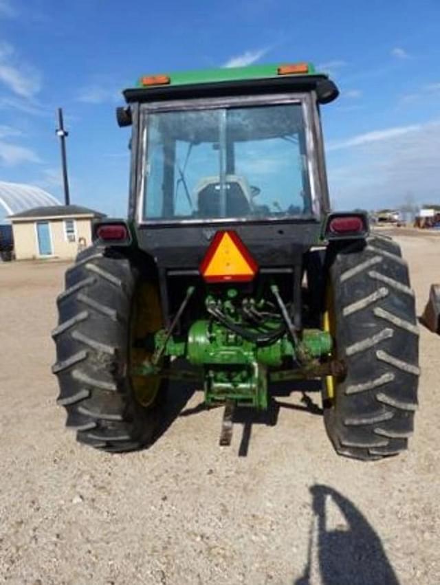 Image of John Deere 2950 equipment image 3