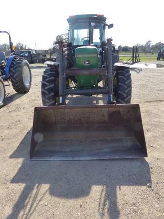 Image of John Deere 2950 equipment image 1