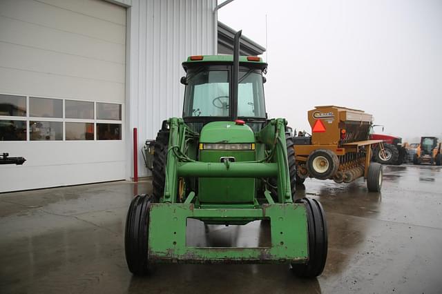 Image of John Deere 2950 equipment image 4