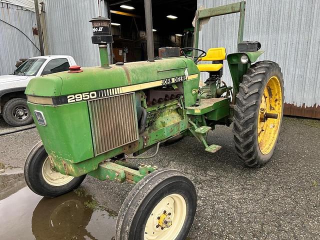 Image of John Deere 2950 equipment image 2