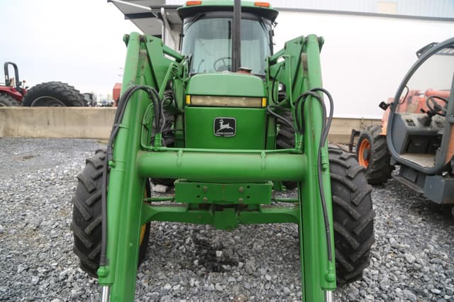 Image of John Deere 2950 equipment image 2