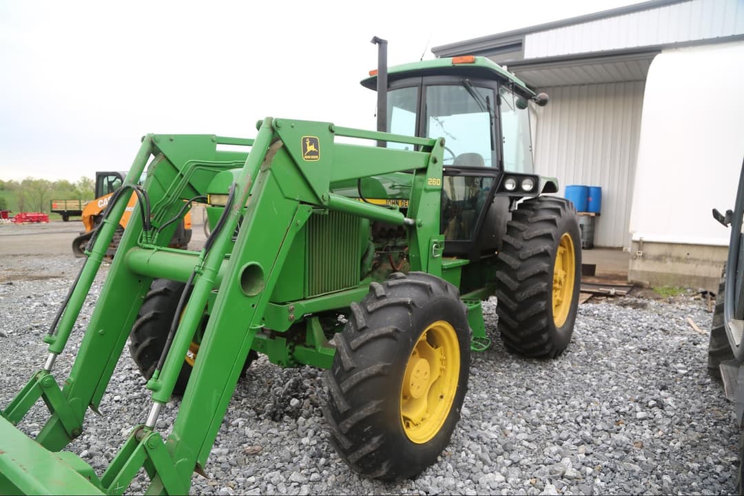 Image of John Deere 2950 Primary image