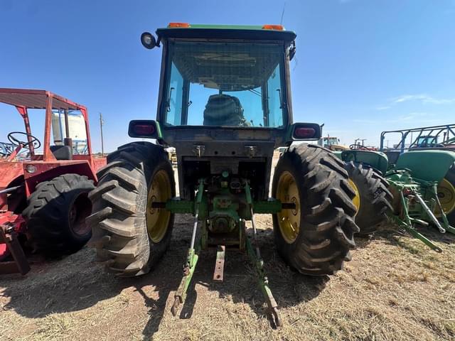 Image of John Deere 2950 equipment image 2