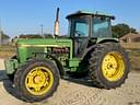 John Deere 2950 Image