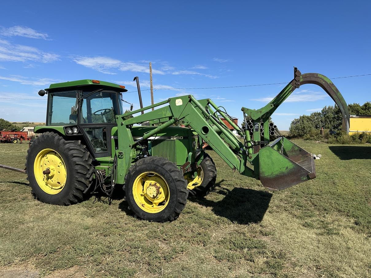 Main image John Deere 2950