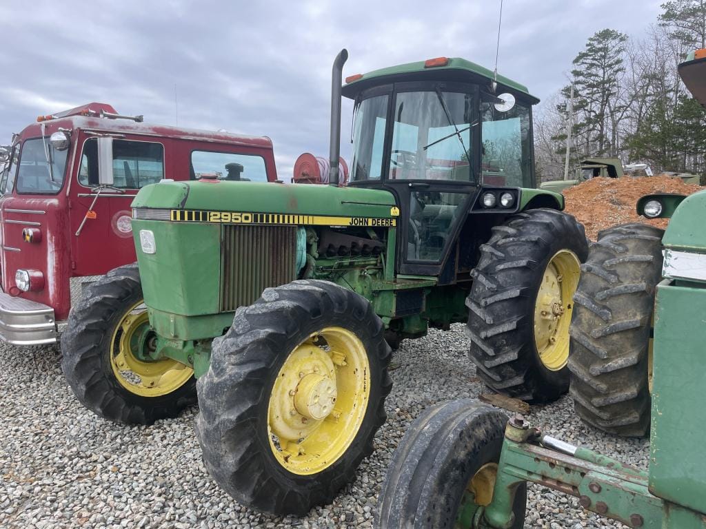 Main image John Deere 2950