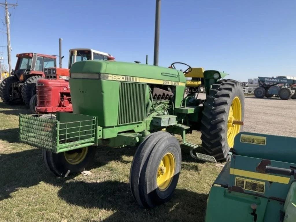 Main image John Deere 2950