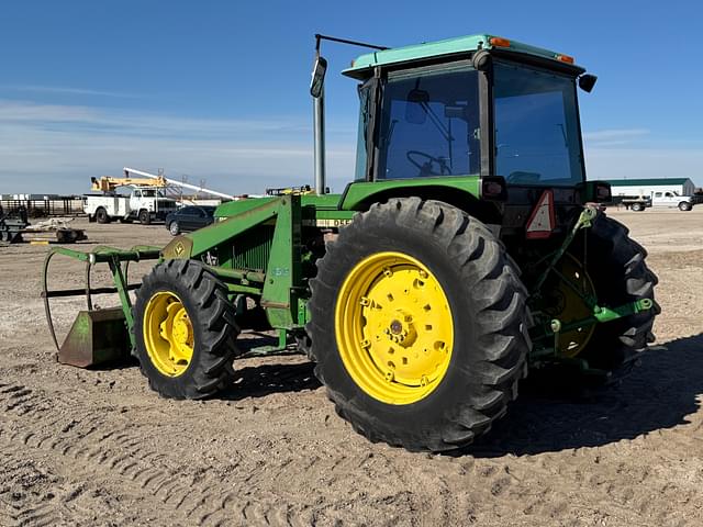 Image of John Deere 2950 equipment image 2