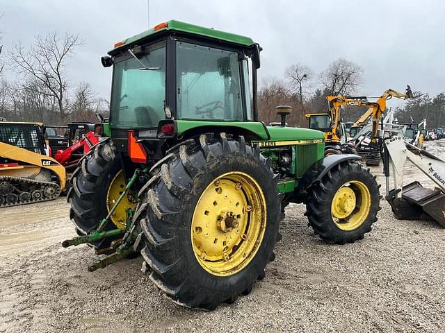 Image of John Deere 2950 equipment image 4