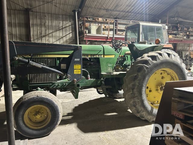 Image of John Deere 2950 equipment image 1