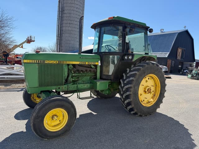 Image of John Deere 2950 equipment image 2