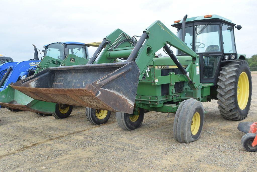 Image of John Deere 2955 Primary image