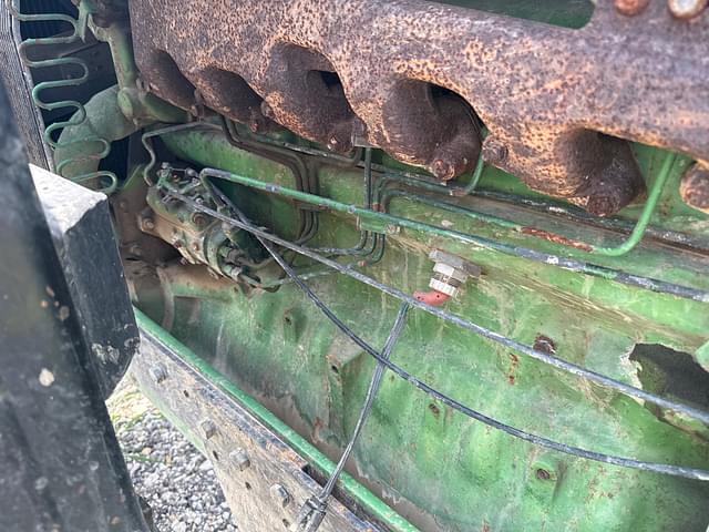 Image of John Deere 2955 equipment image 4