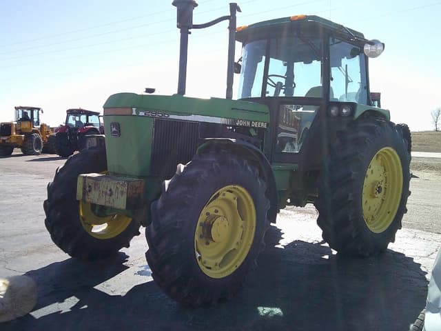 Image of John Deere 2955 equipment image 4