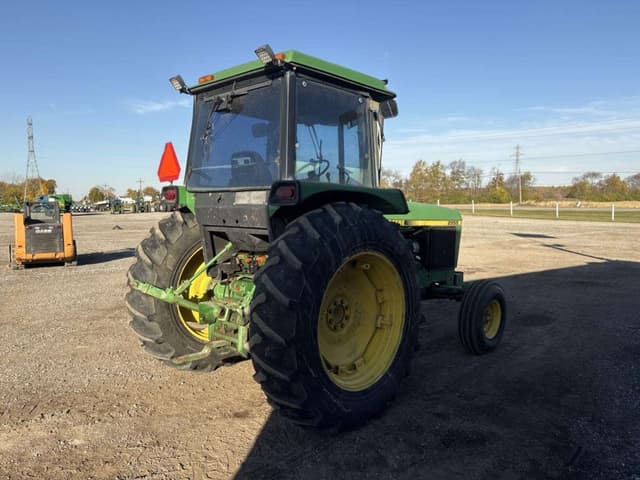 Image of John Deere 2955 equipment image 3