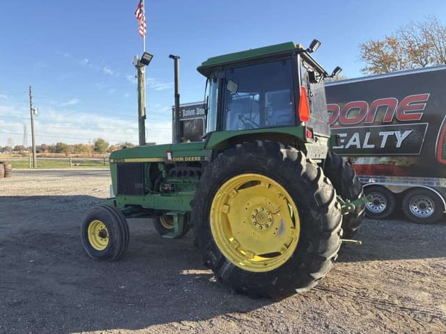 Image of John Deere 2955 equipment image 1