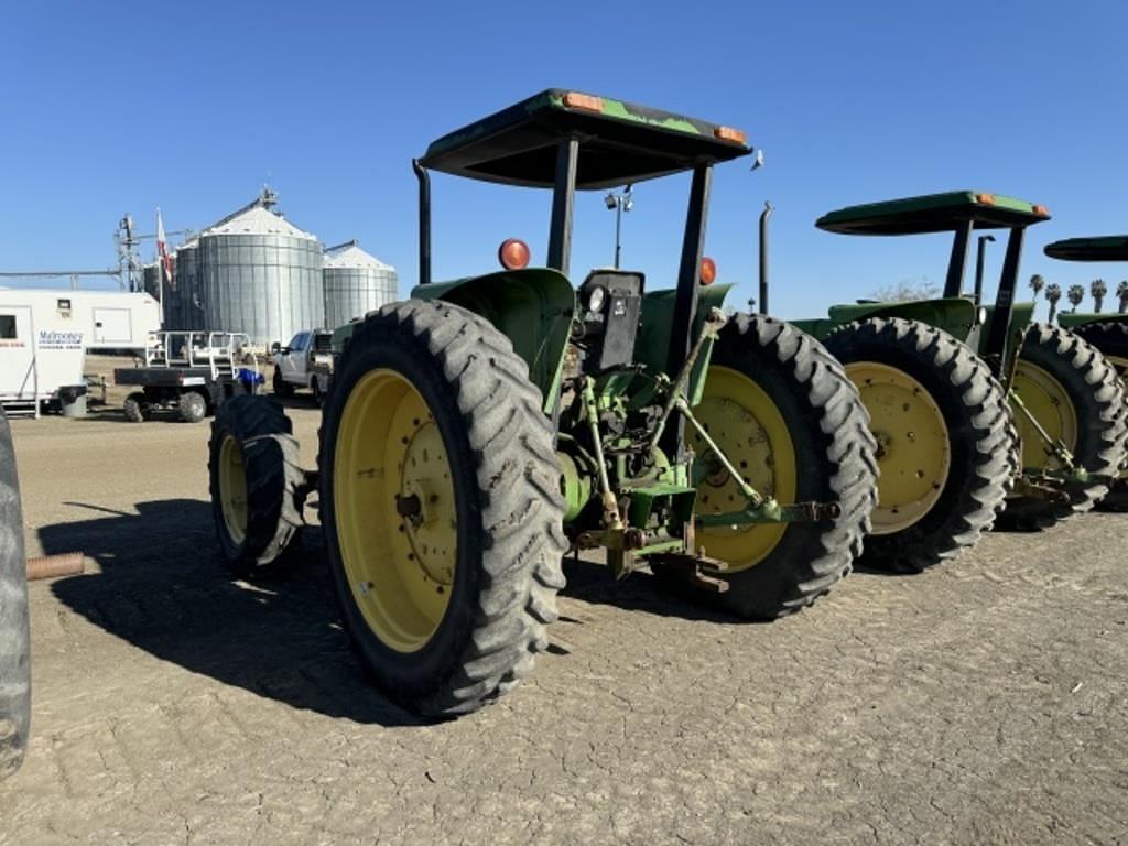 Image of John Deere 2955 Image 1