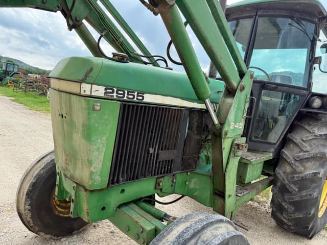 Image of John Deere 2955 equipment image 1