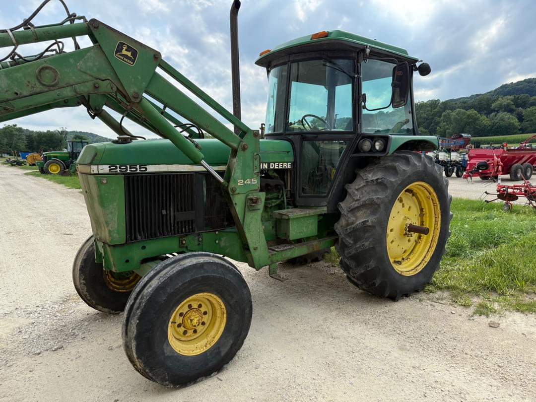 Image of John Deere 2955 Primary image
