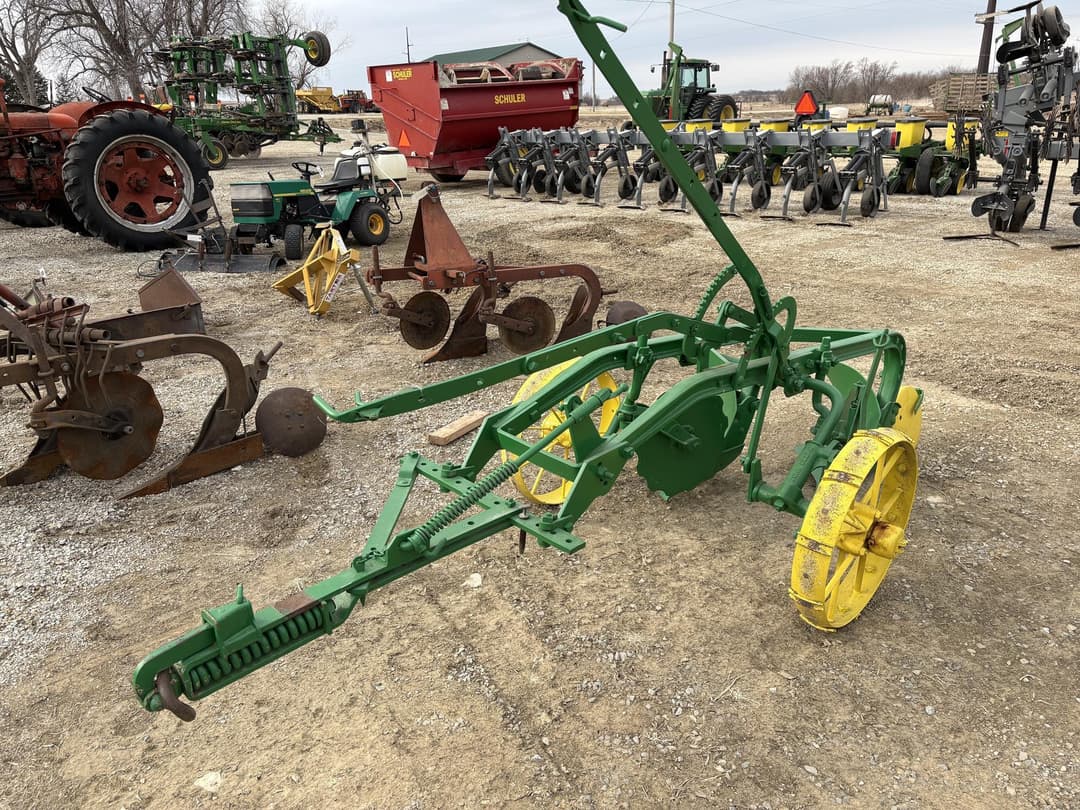 Image of John Deere 2B Image 1