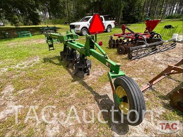 Image of John Deere 975 equipment image 2