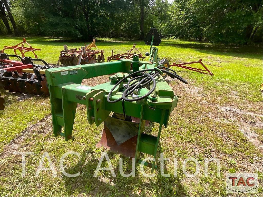 Image of John Deere 975 Primary image