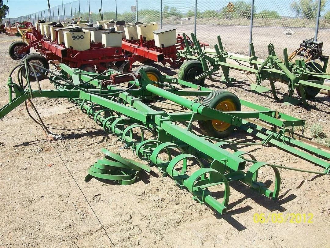 Image of John Deere Undetermined Image 1