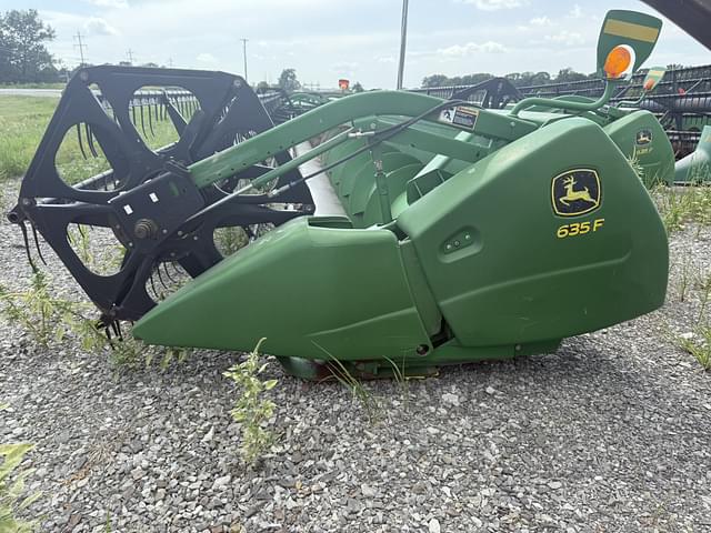 Image of John Deere 635F equipment image 1