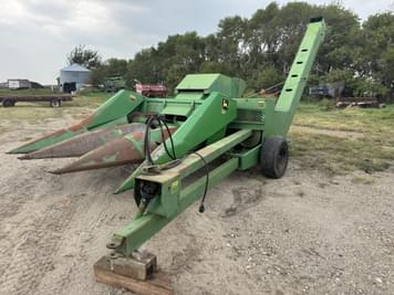 Main image John Deere 300
