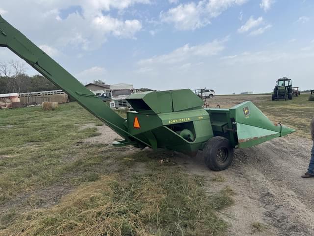 Image of John Deere 300 equipment image 3