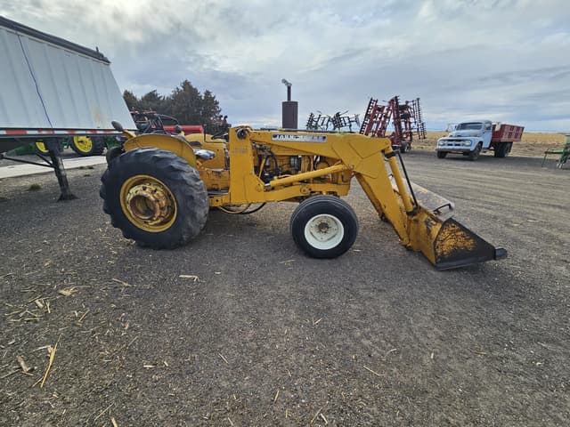 Image of John Deere 300 equipment image 3