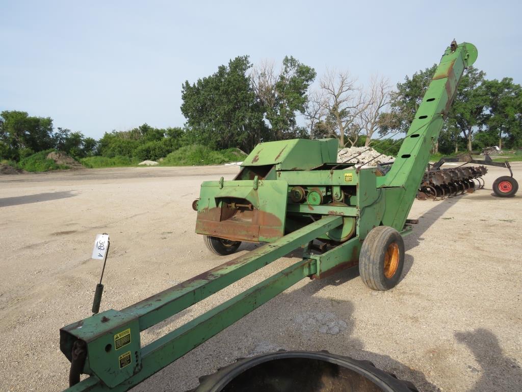 Image of John Deere 300 Primary image