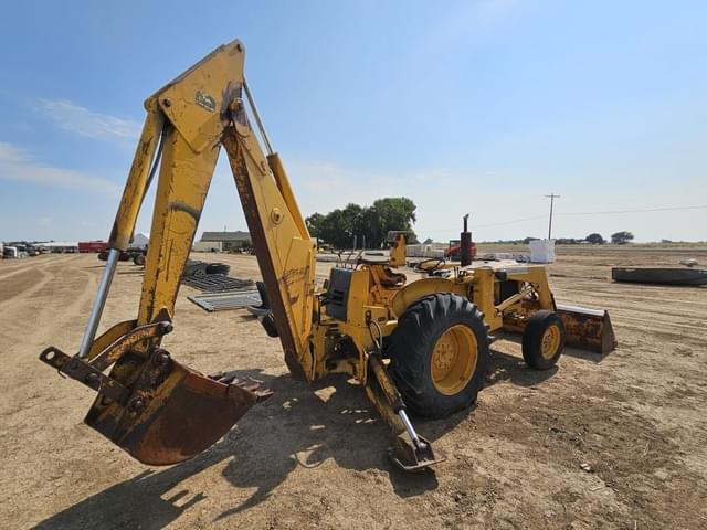 Image of John Deere 300 equipment image 4