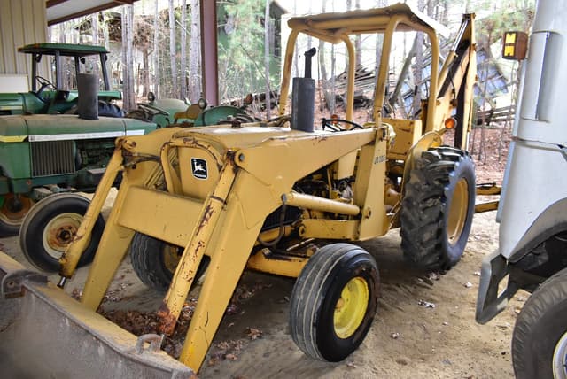 Image of John Deere 300 equipment image 3